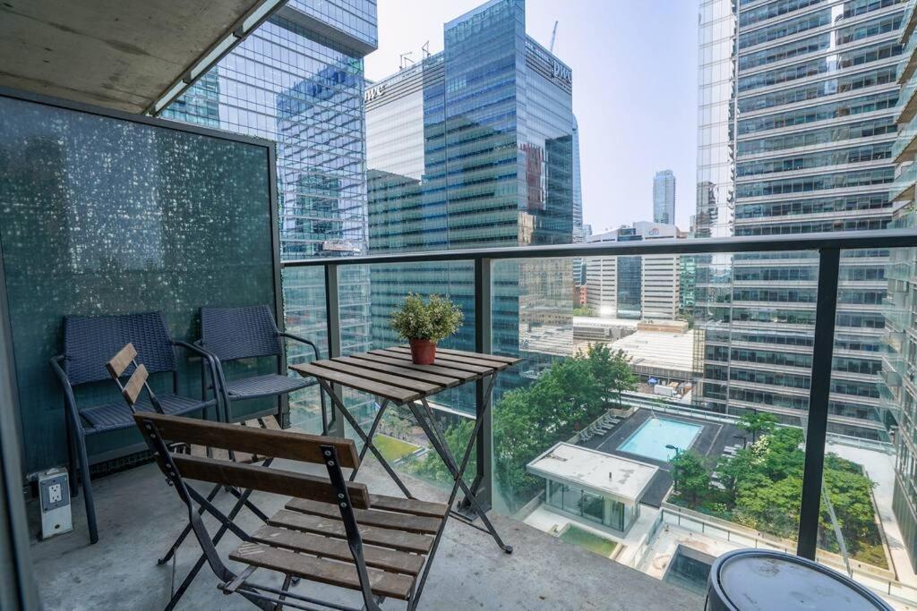 1504 Brand New Best Location 1Br Den With Amazing View Toronto Exterior foto
